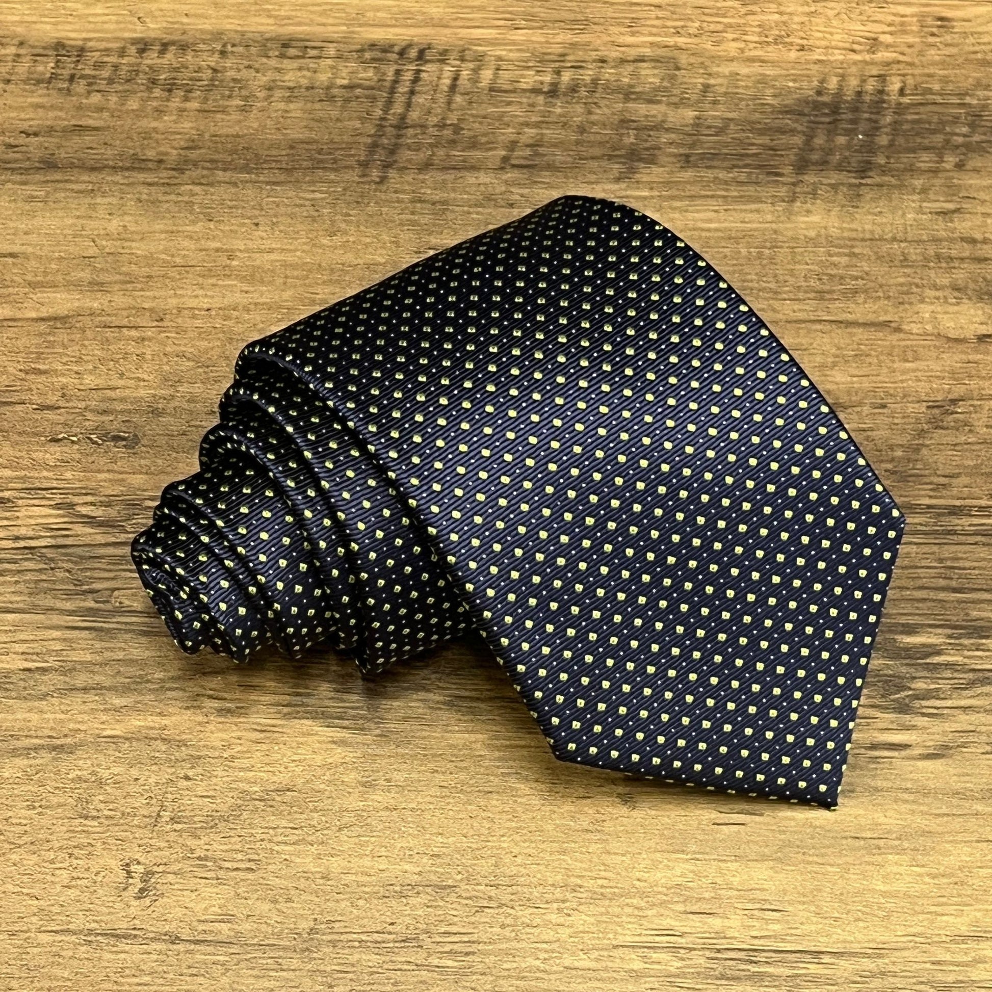 Tasker & Shaw | Luxury Menswear | Jay