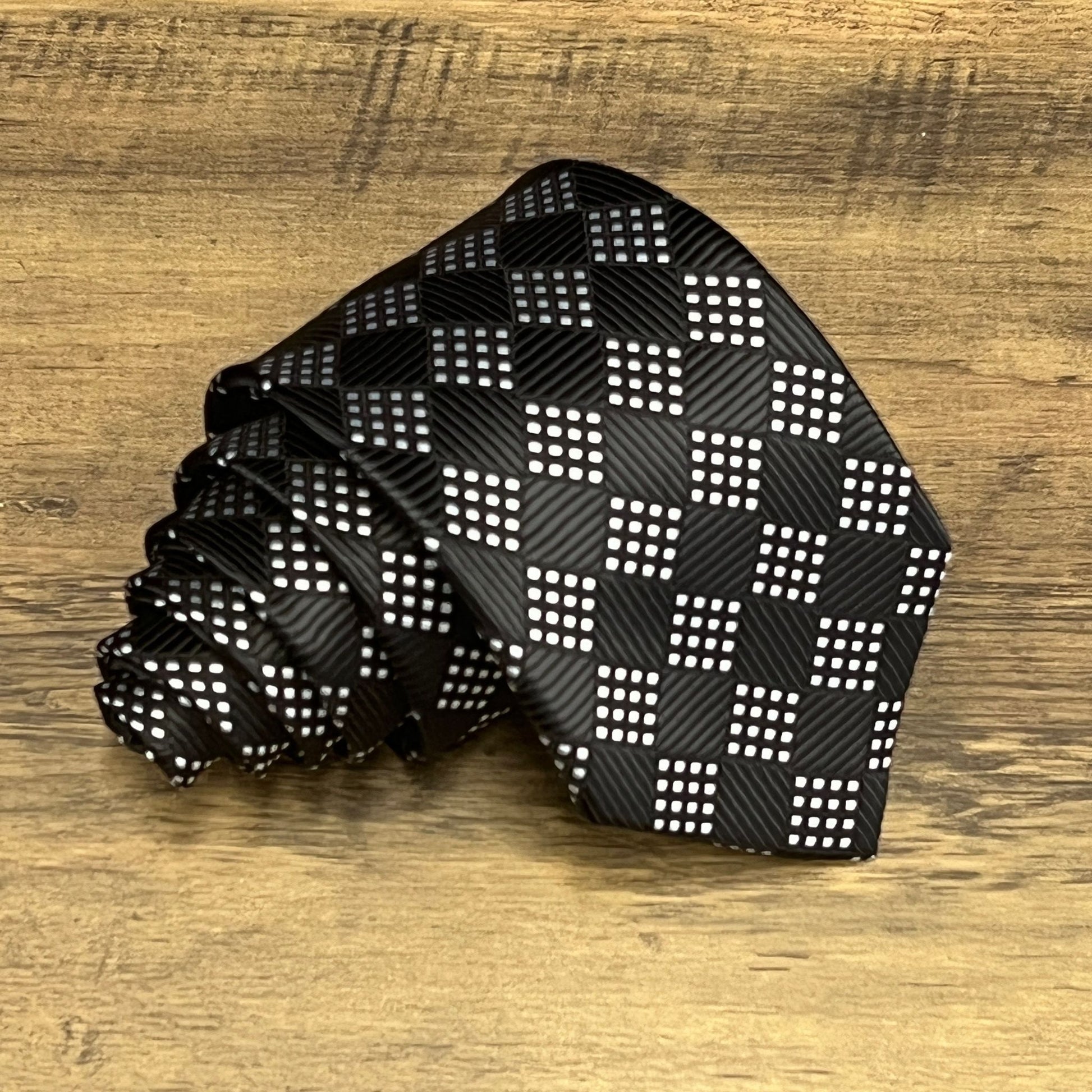 Tasker & Shaw | Luxury Menswear | Johnson