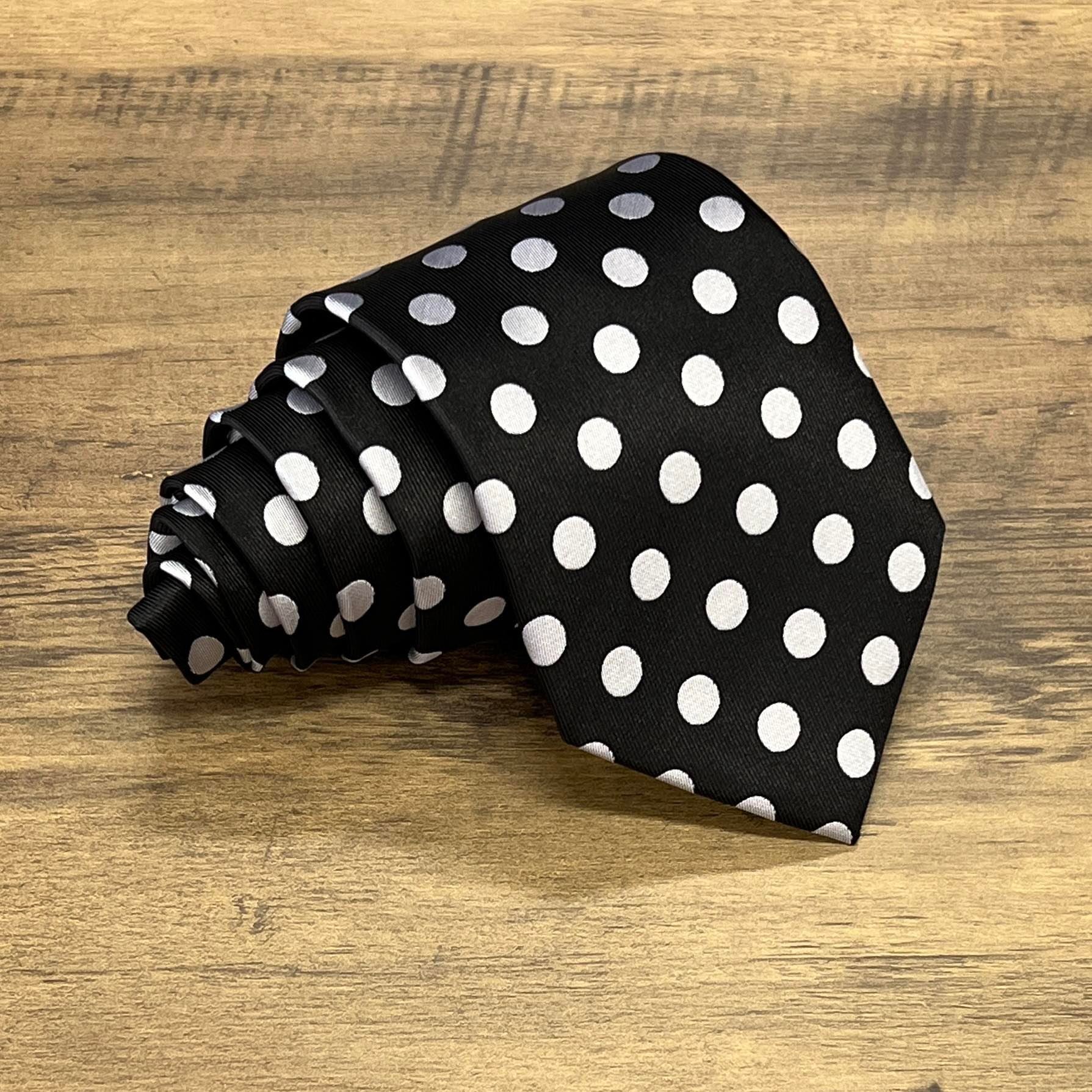 Tasker & Shaw | Luxury Menswear | Abinger