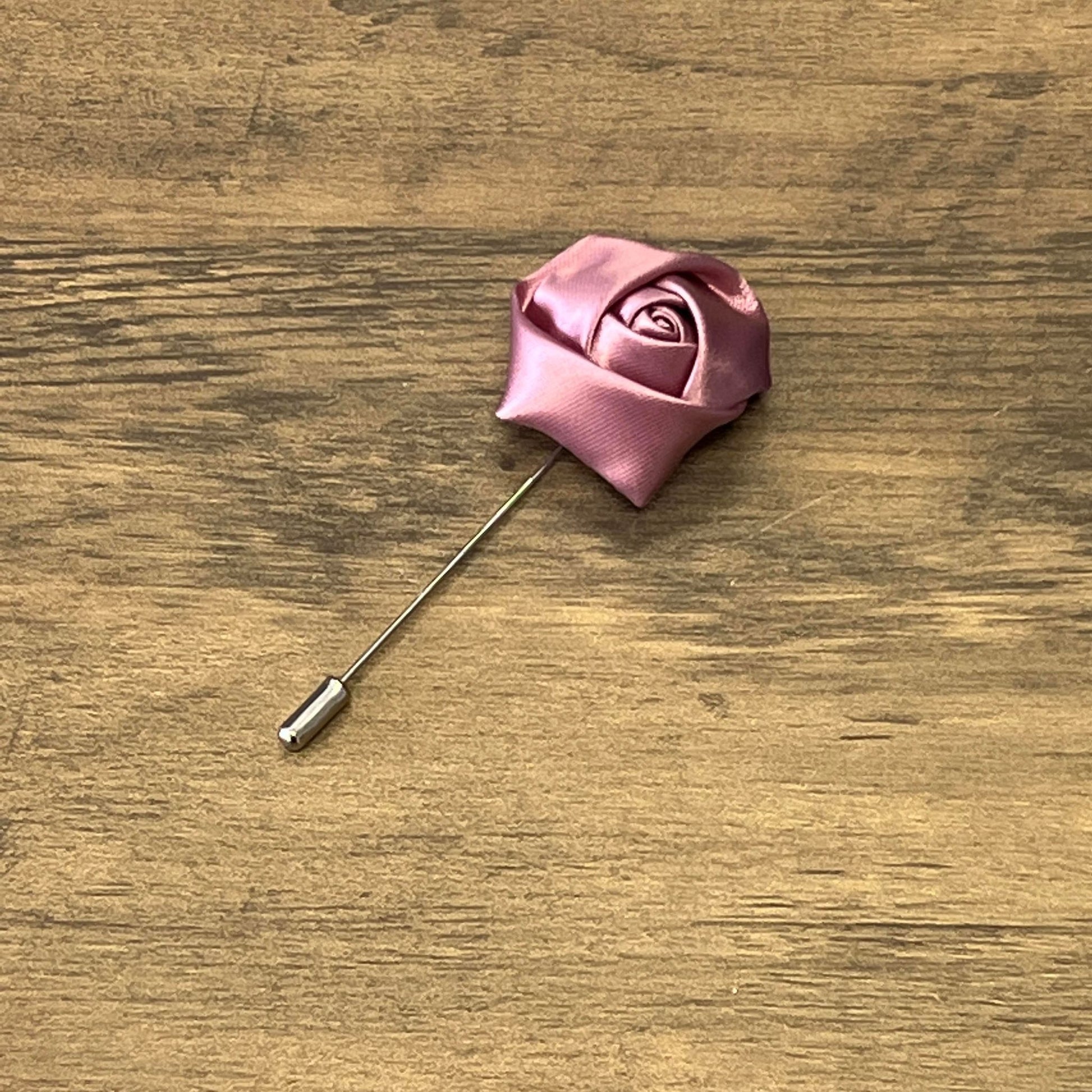 Tasker & Shaw | Luxury Menswear | Deep rose satin rose boutonniere