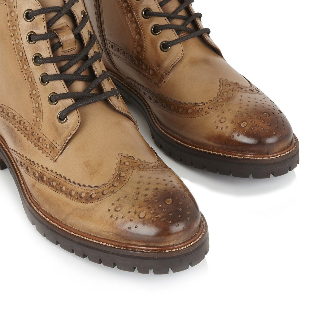 Tasker & Shaw | Luxury Menswear | Cassidy Boot Tan