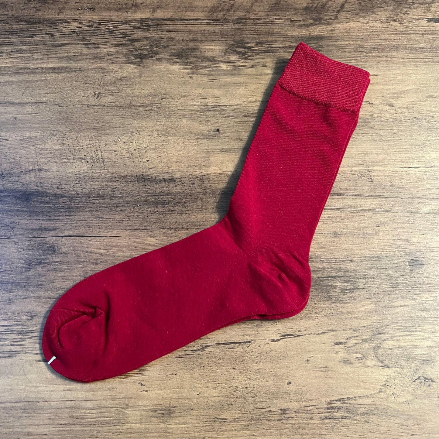 Tasker & Shaw | Luxury Menswear | Red block colour luxury business socks