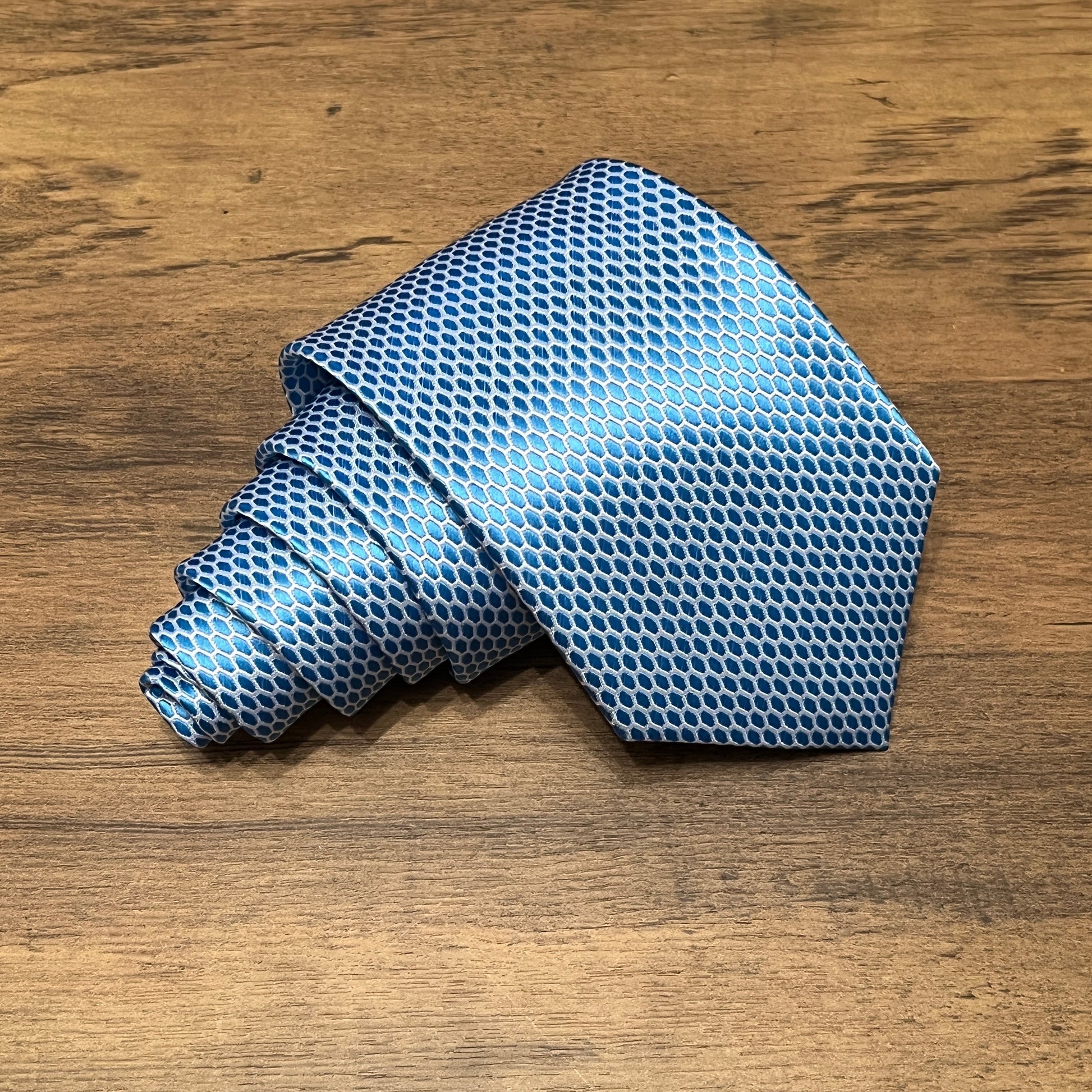 Tasker & Shaw | Luxury Menswear | Eton (Sky Blue)