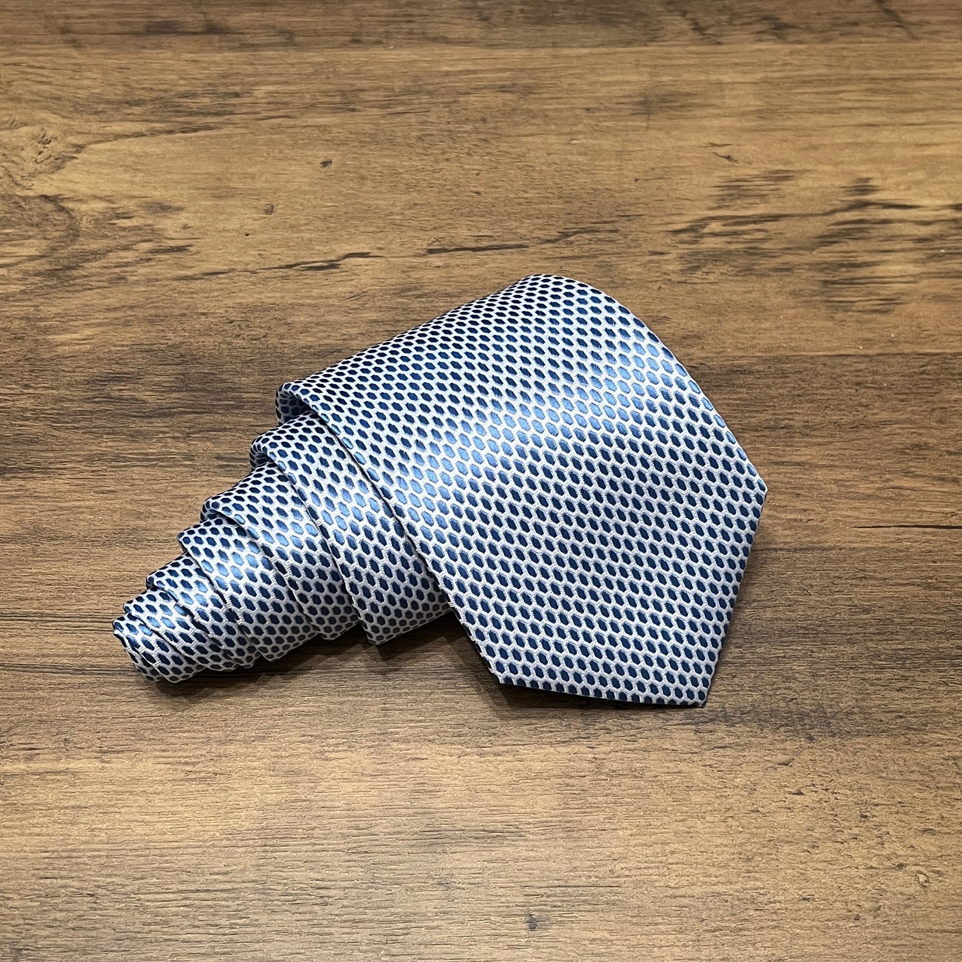 Tasker & Shaw | Luxury Menswear | Eton (Mid Blue)