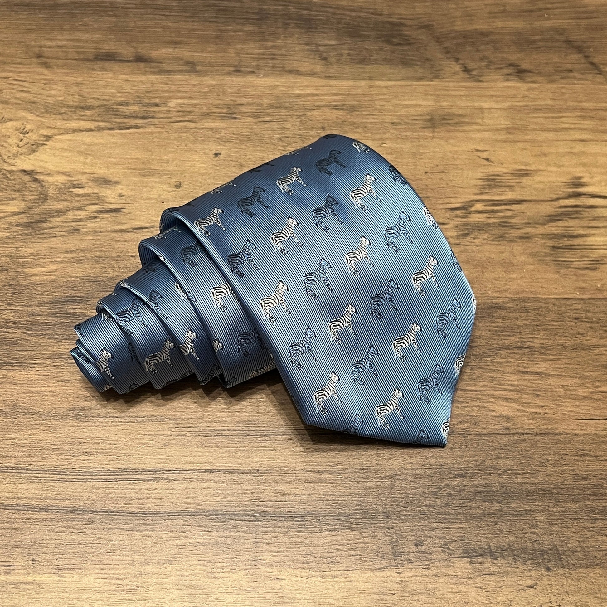 Tasker & Shaw | Luxury Menswear | Buckingham (Sky)