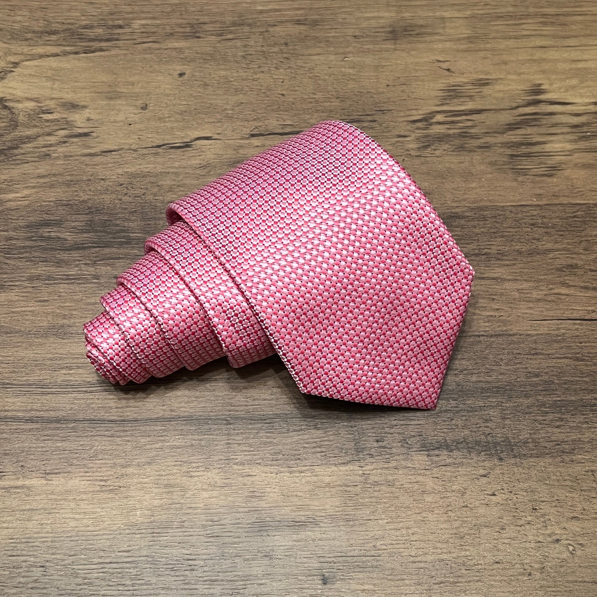 Tasker & Shaw | Luxury Menswear | Elms