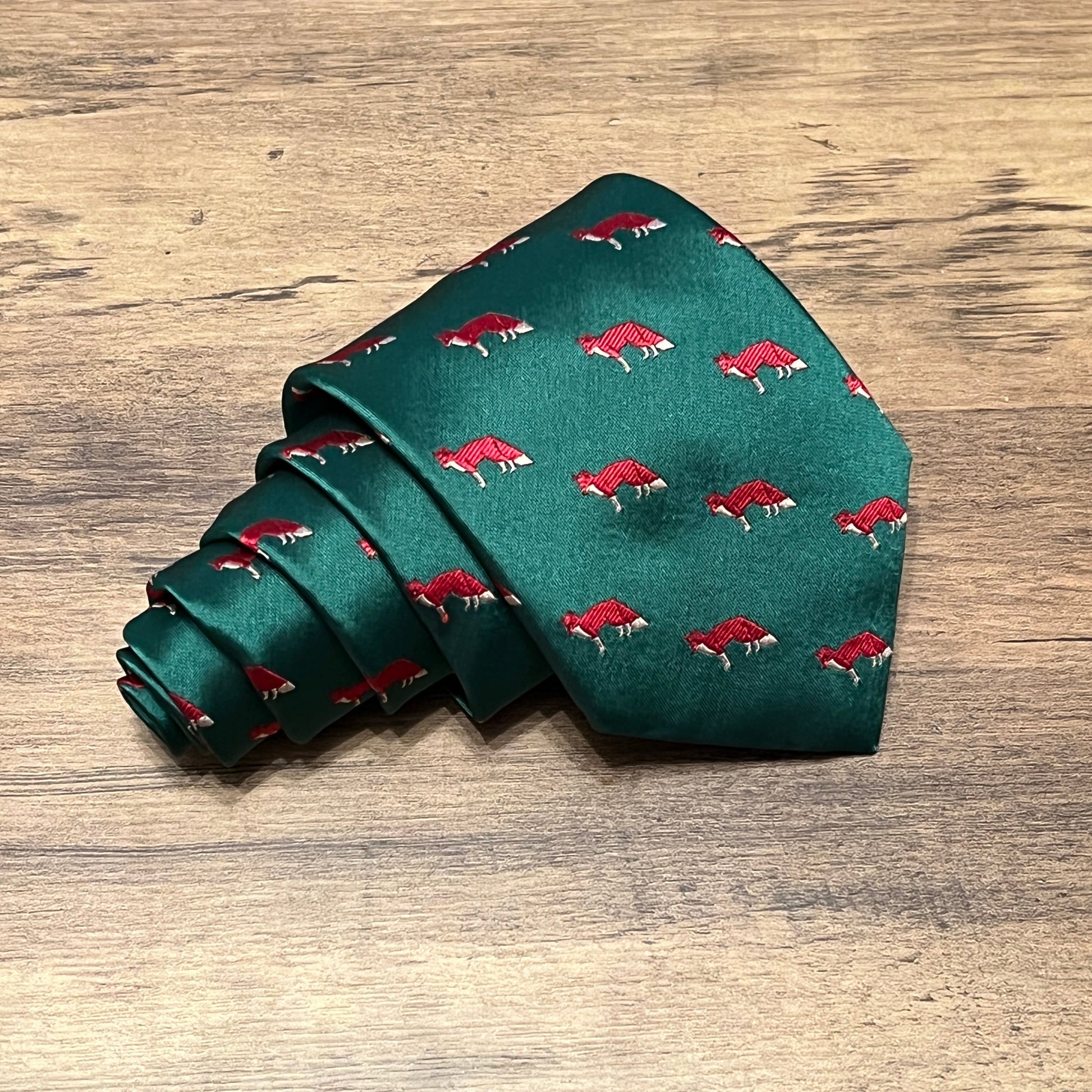 Tasker & Shaw | Luxury Menswear | Elgin