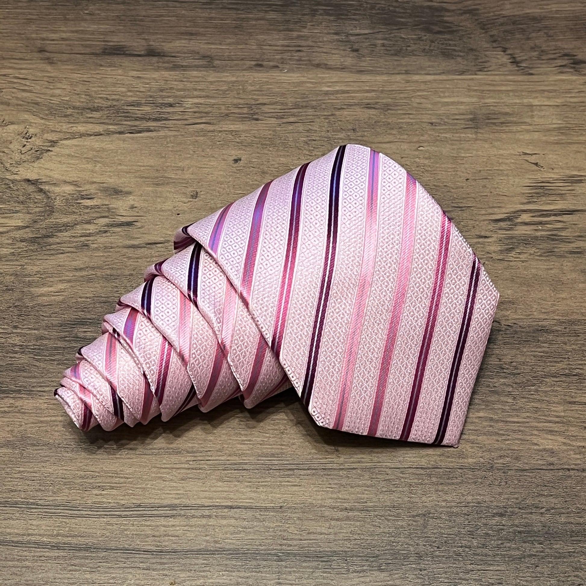 Tasker & Shaw | Luxury Menswear | Fairlop