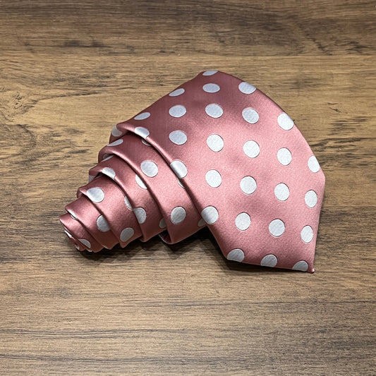 Tasker & Shaw | Luxury Menswear | Downfield