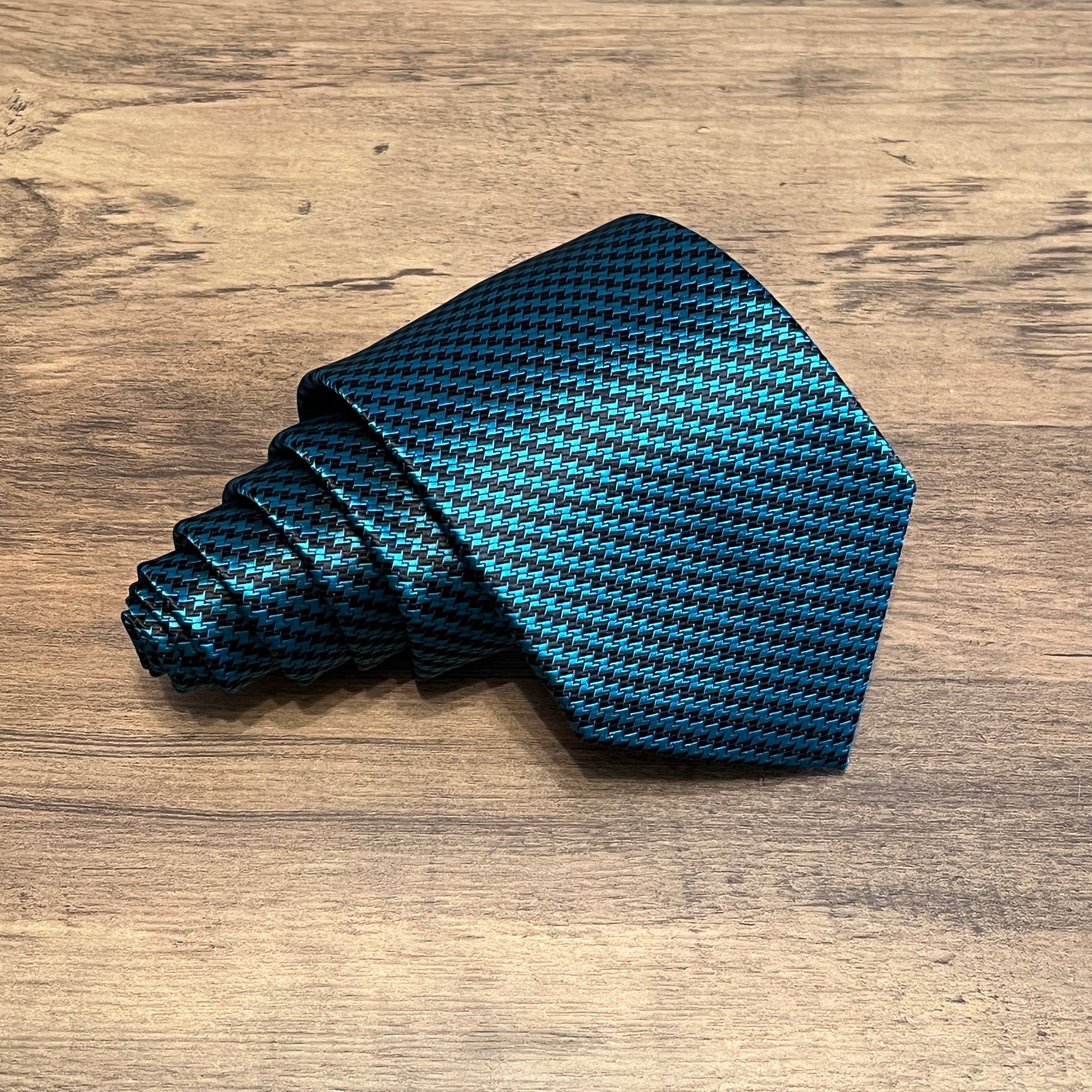 Tasker & Shaw | Luxury Menswear | Cunningham