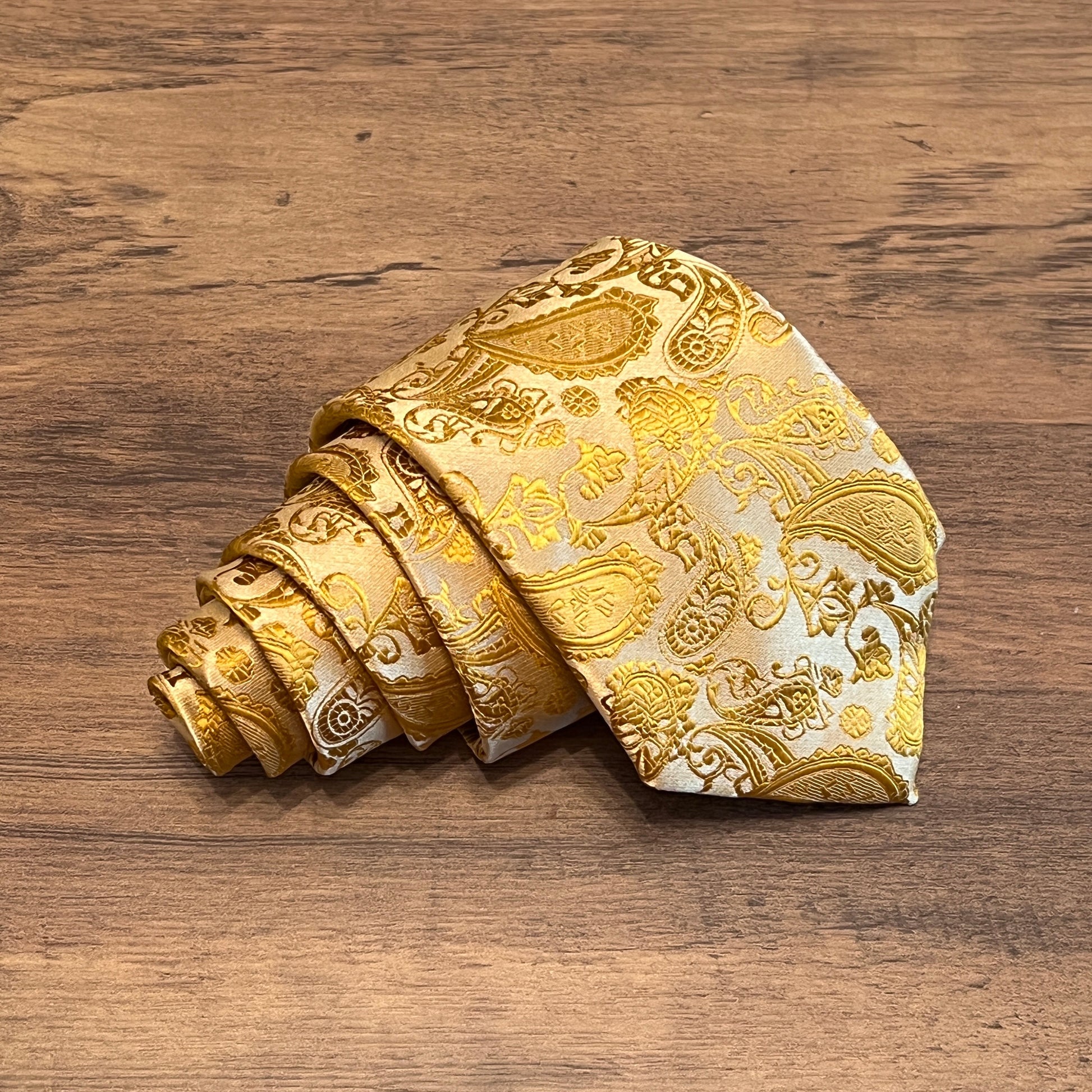 Tasker & Shaw | Luxury Menswear | Henderson (gold)