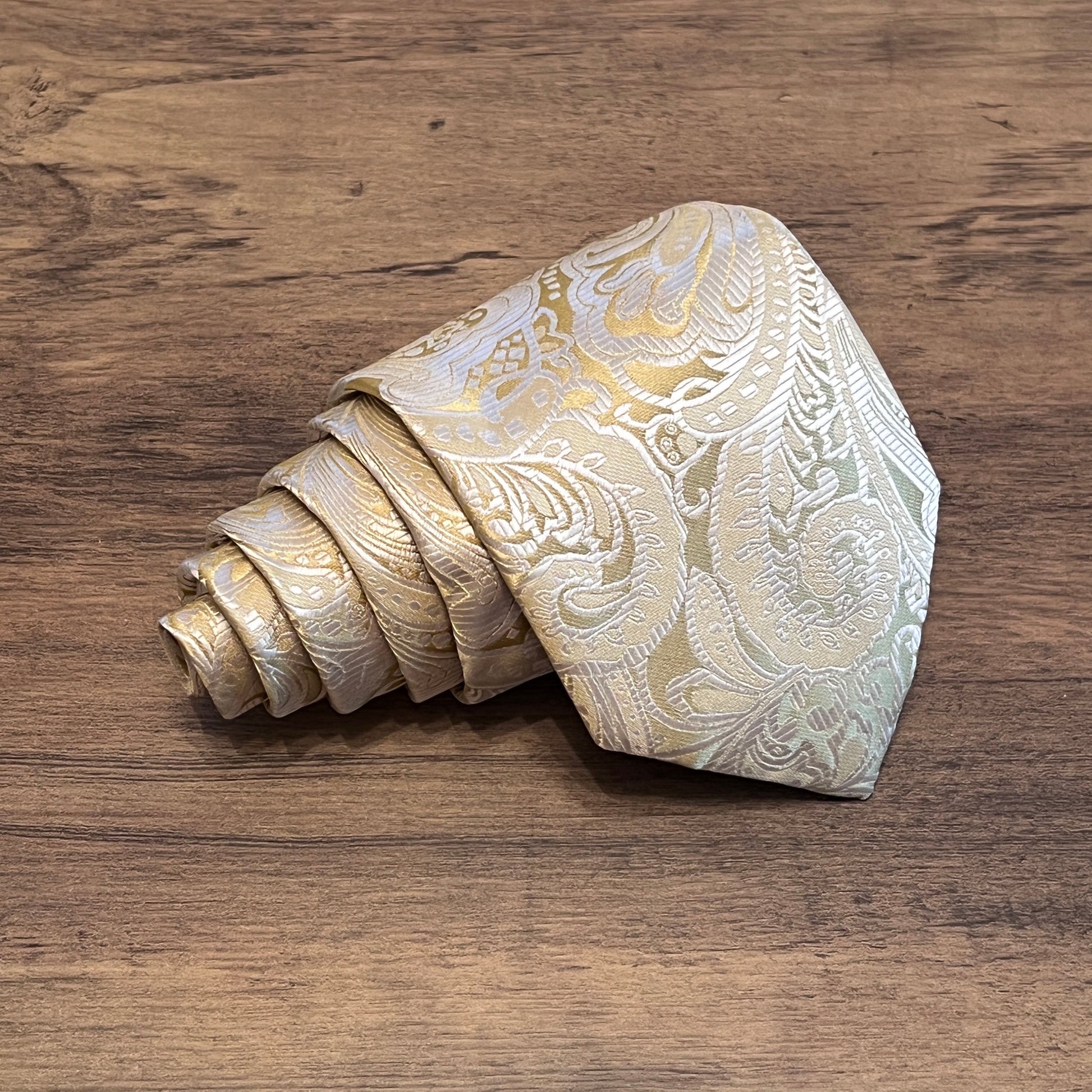 Tasker & Shaw | Luxury Menswear | Caroline