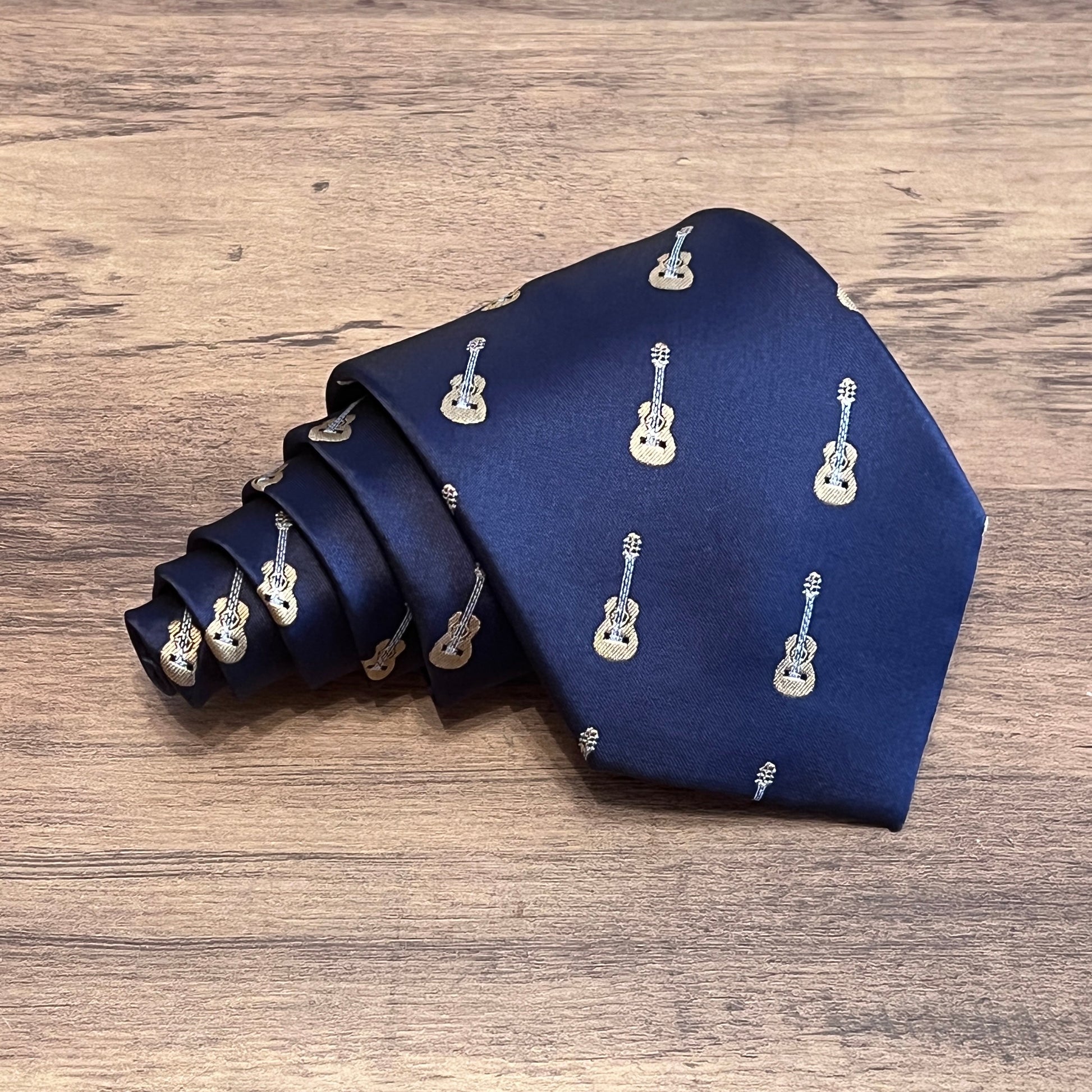 Tasker & Shaw | Luxury Menswear | Eaton (Navy)