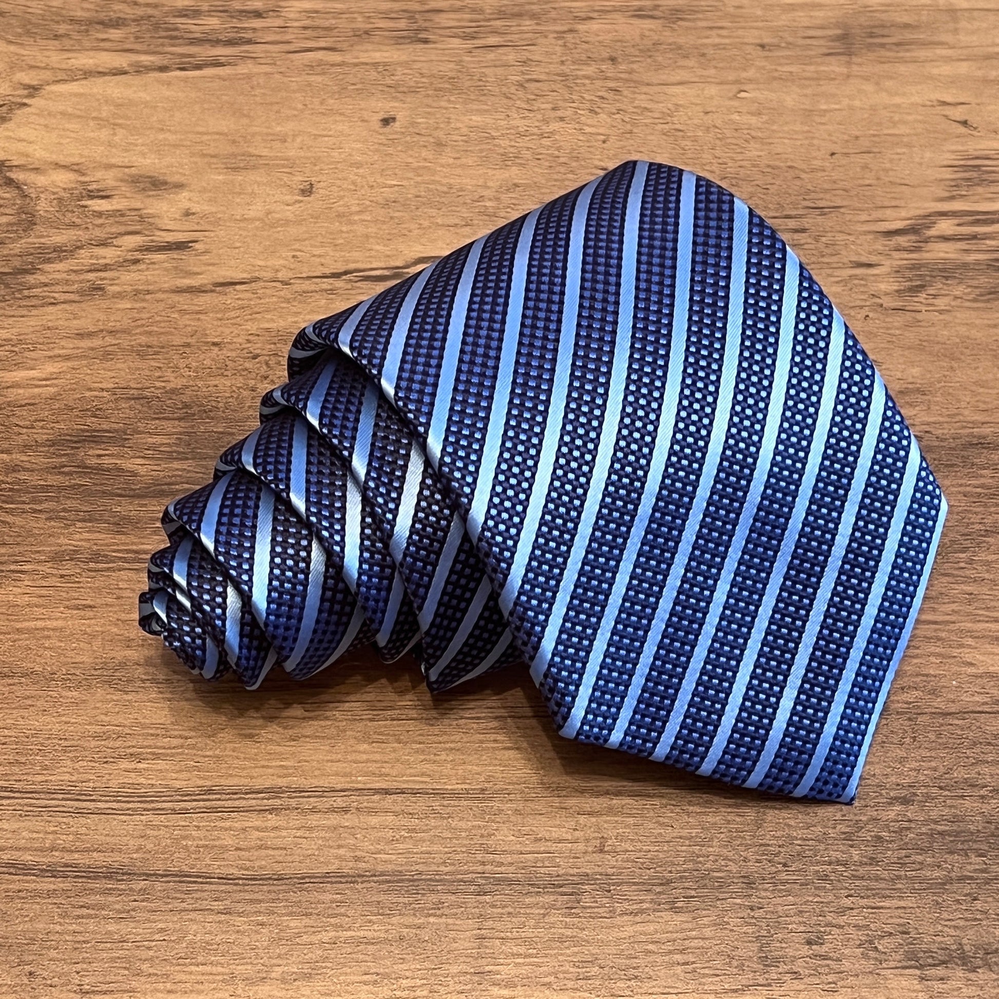 Tasker & Shaw | Luxury Menswear | Burleigh