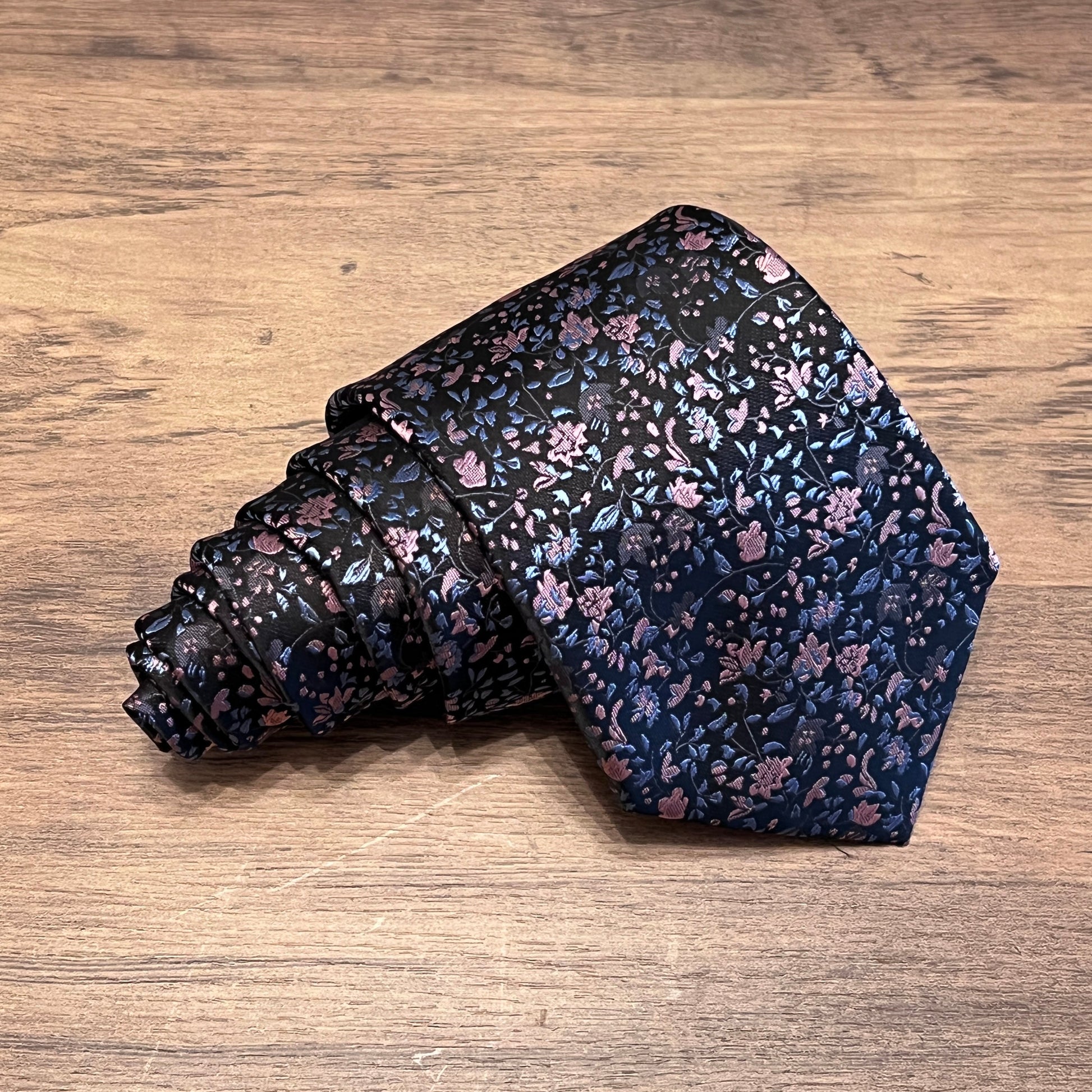 Tasker & Shaw | Luxury Menswear | Boston (Pink)