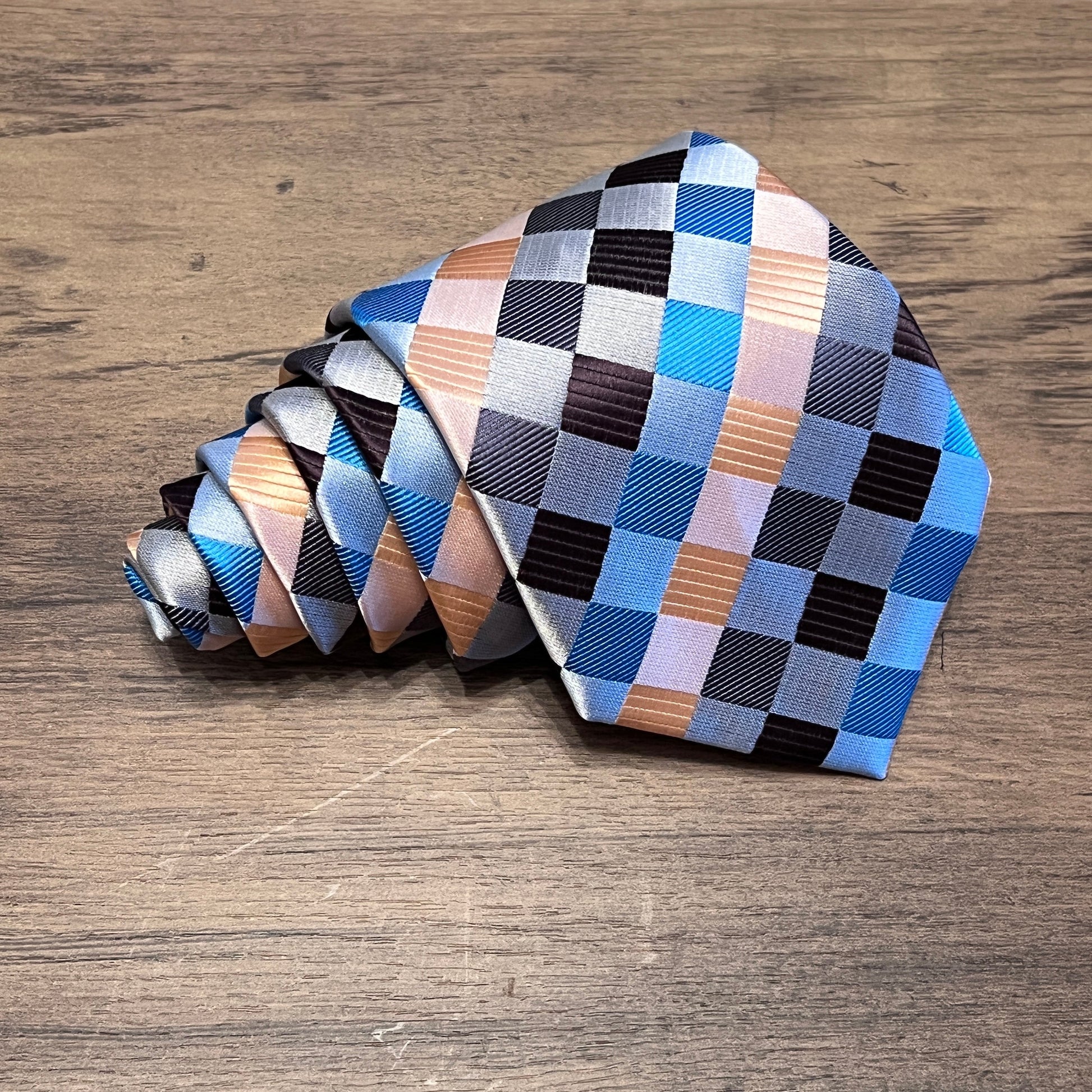 Tasker & Shaw | Luxury Menswear | Bloomburg