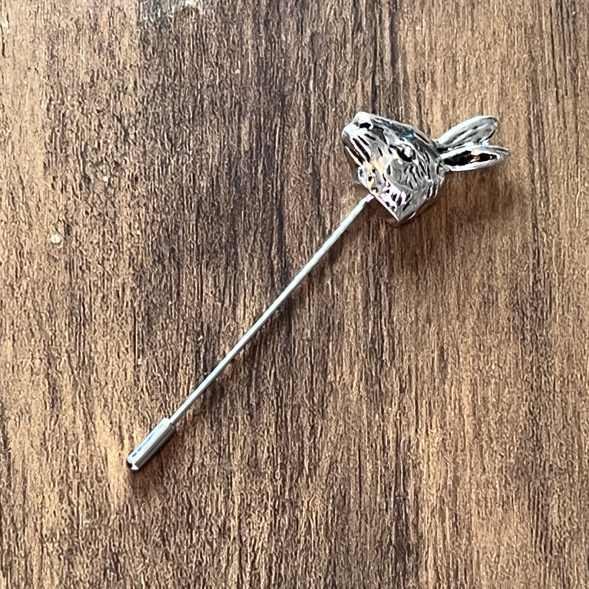 Tasker & Shaw | Luxury Menswear | March hare pin (Silver finish)