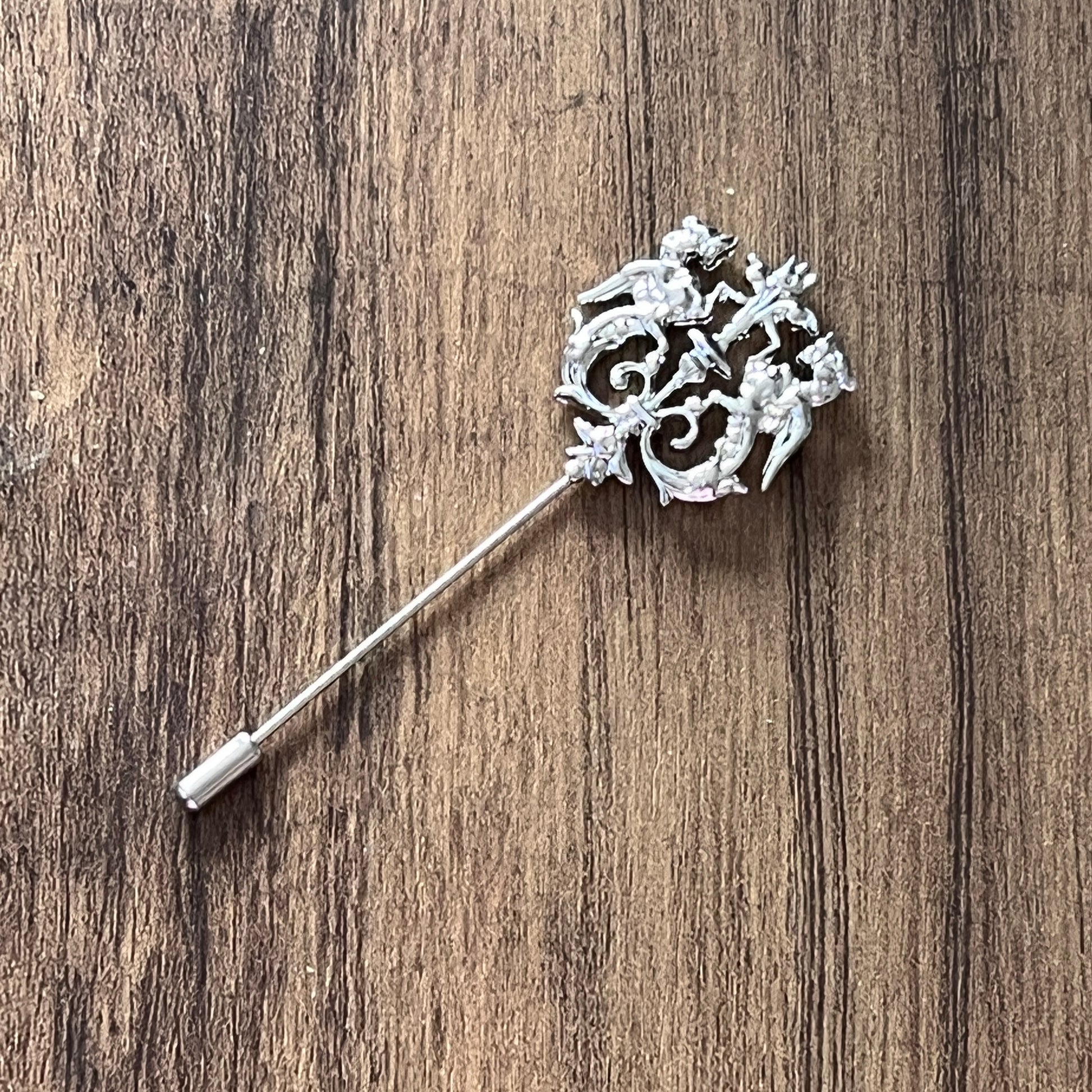 Tasker & Shaw | Luxury Menswear | Coat of Arms Pin (Silver Finish)