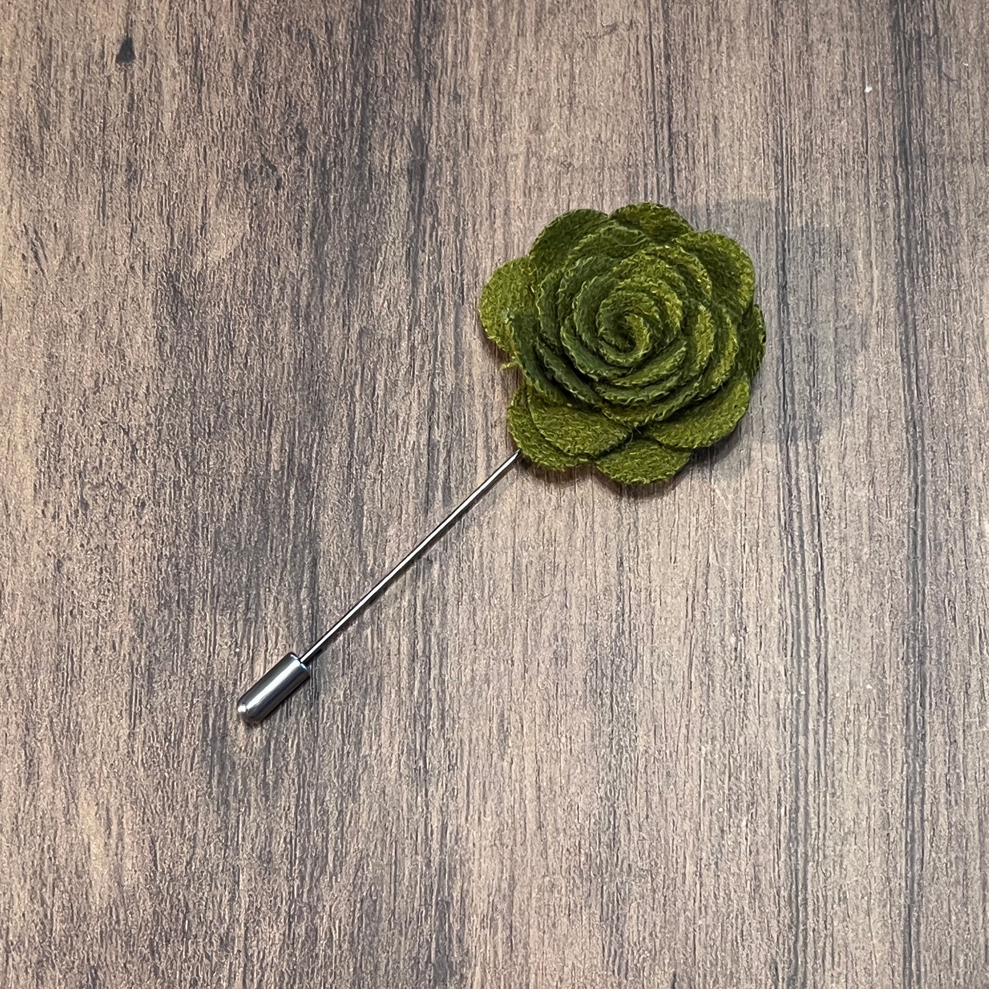Tasker & Shaw | Luxury Menswear | Green rose lapel pin