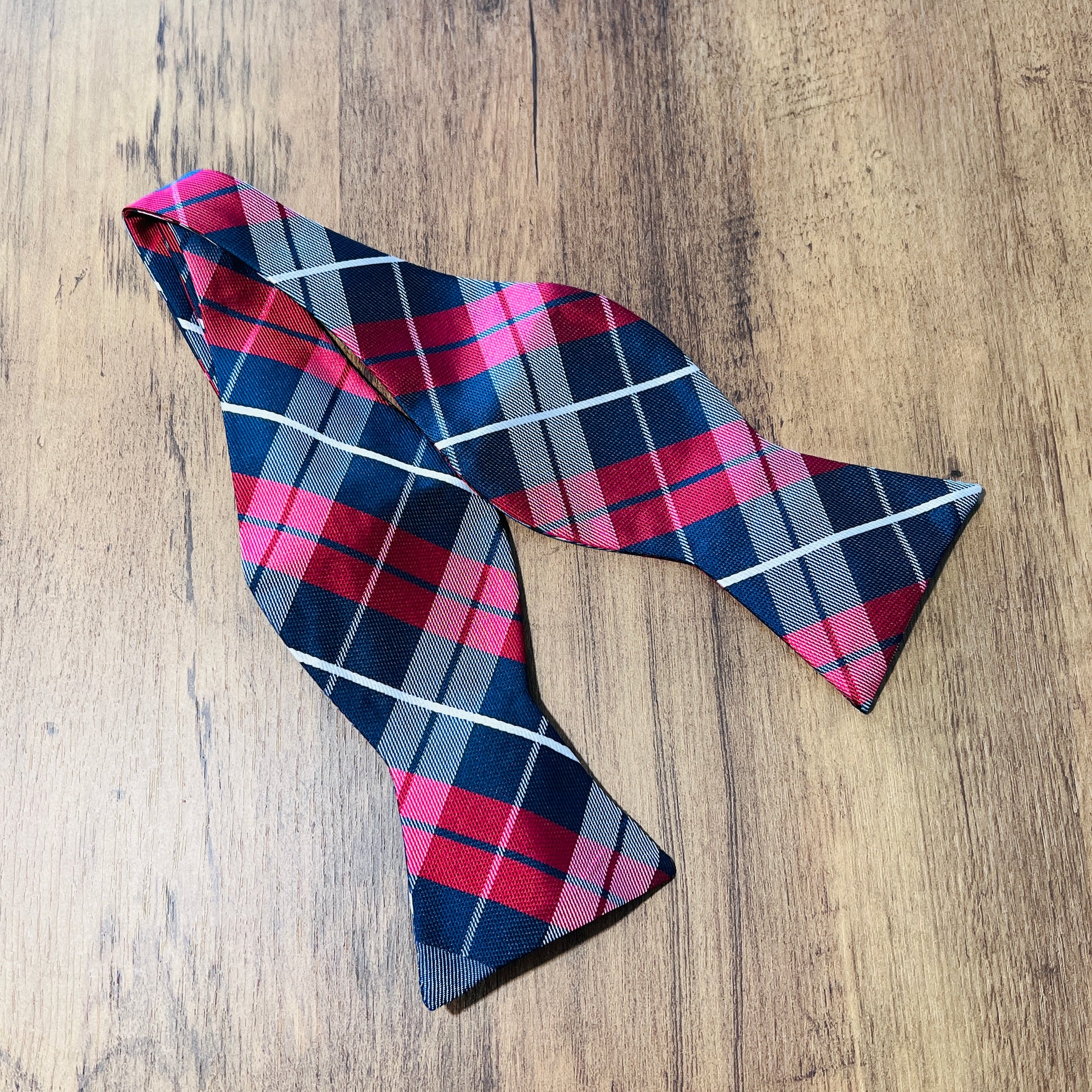Tasker & Shaw | Luxury Menswear | Glengarrie Bow Tie