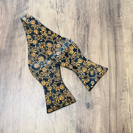 Tasker & Shaw | Luxury Menswear | Woodfield bow tie