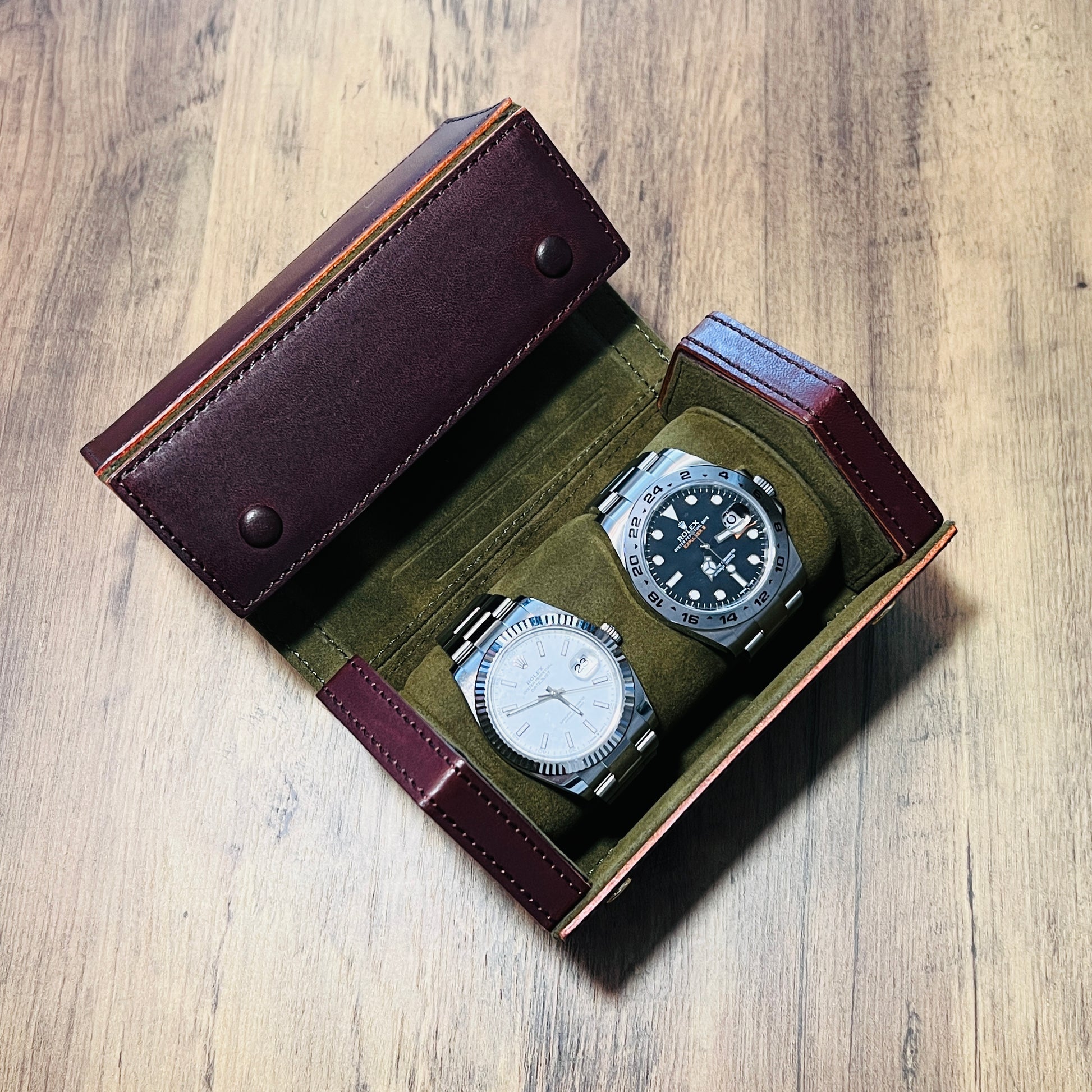 Tasker & Shaw | Luxury Menswear | Hexagonal Leather, 2 Watch Roll, Bordo