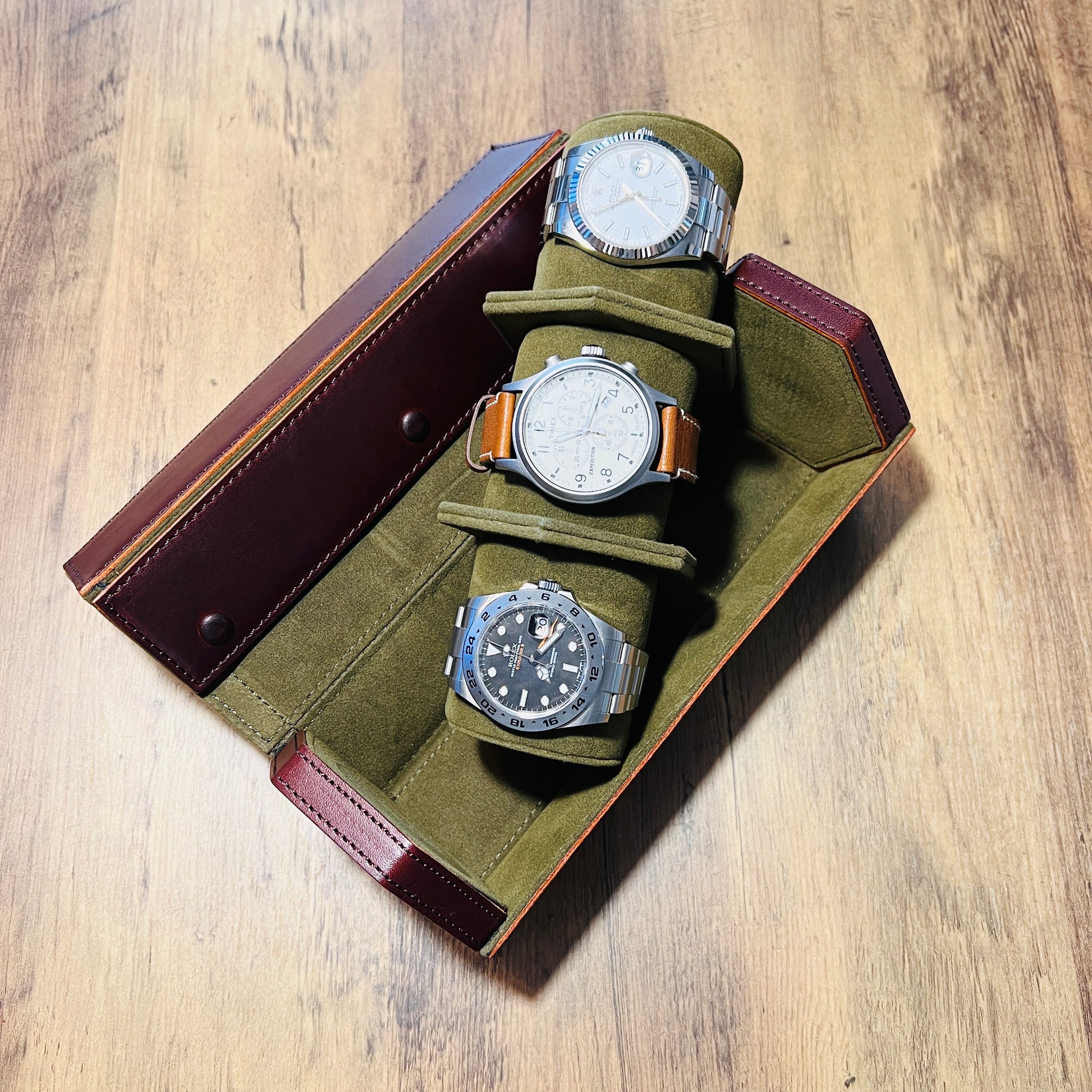 Tasker & Shaw | Luxury Menswear | Hexagonal Leather, 3 Watch Roll, Bordo