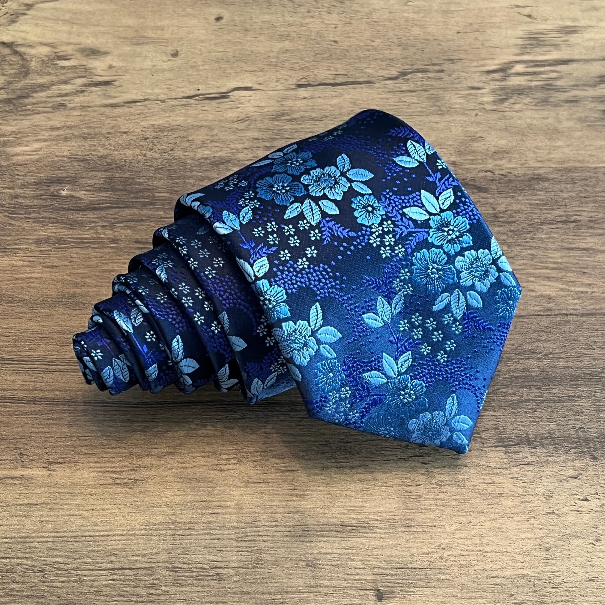 Tasker & Shaw | Luxury Menswear | Holbein (Navy)