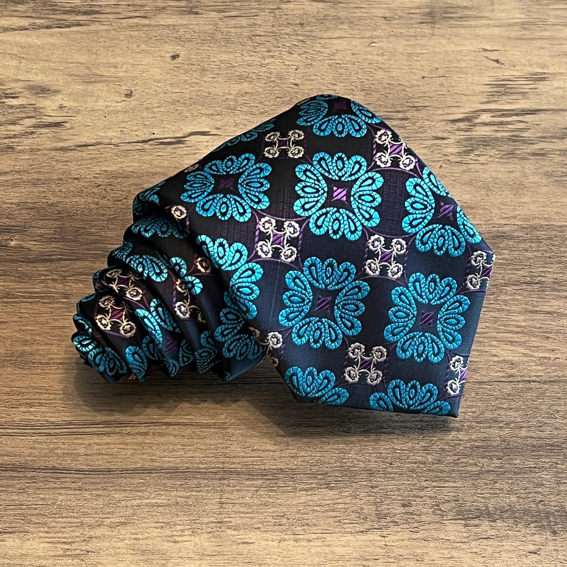 Tasker & Shaw | Luxury Menswear | Hereford