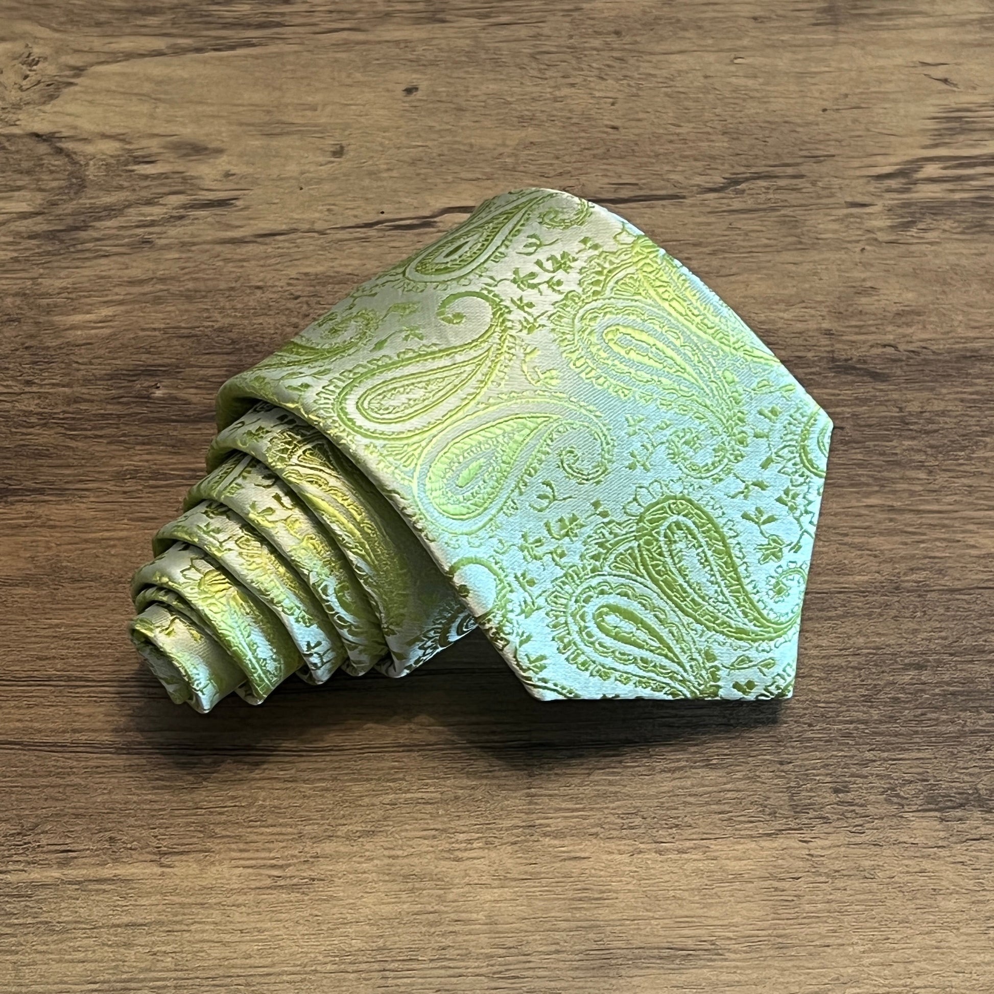 Tasker & Shaw | Luxury Menswear | Harewood