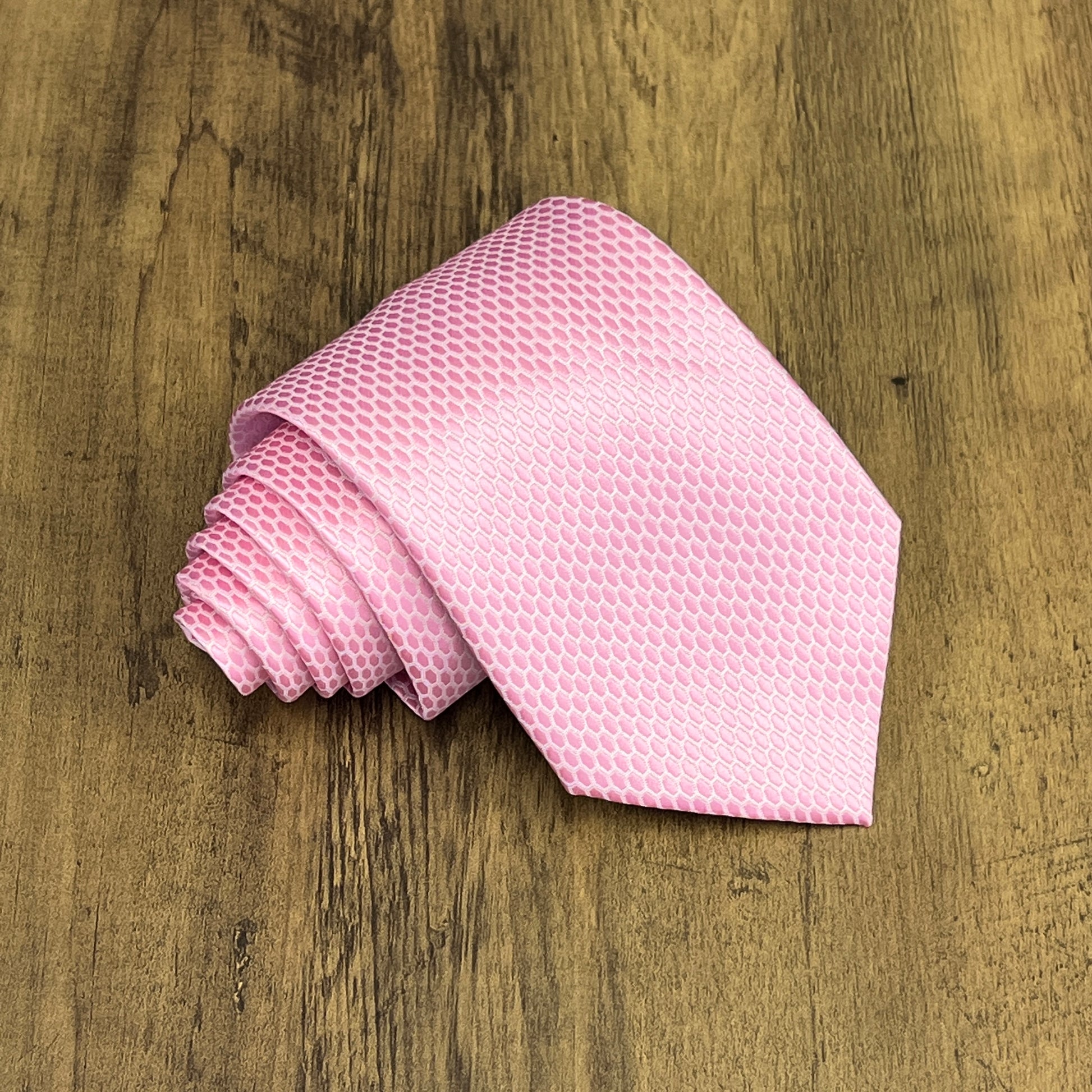 Tasker & Shaw | Luxury Menswear | Eton (Pink)