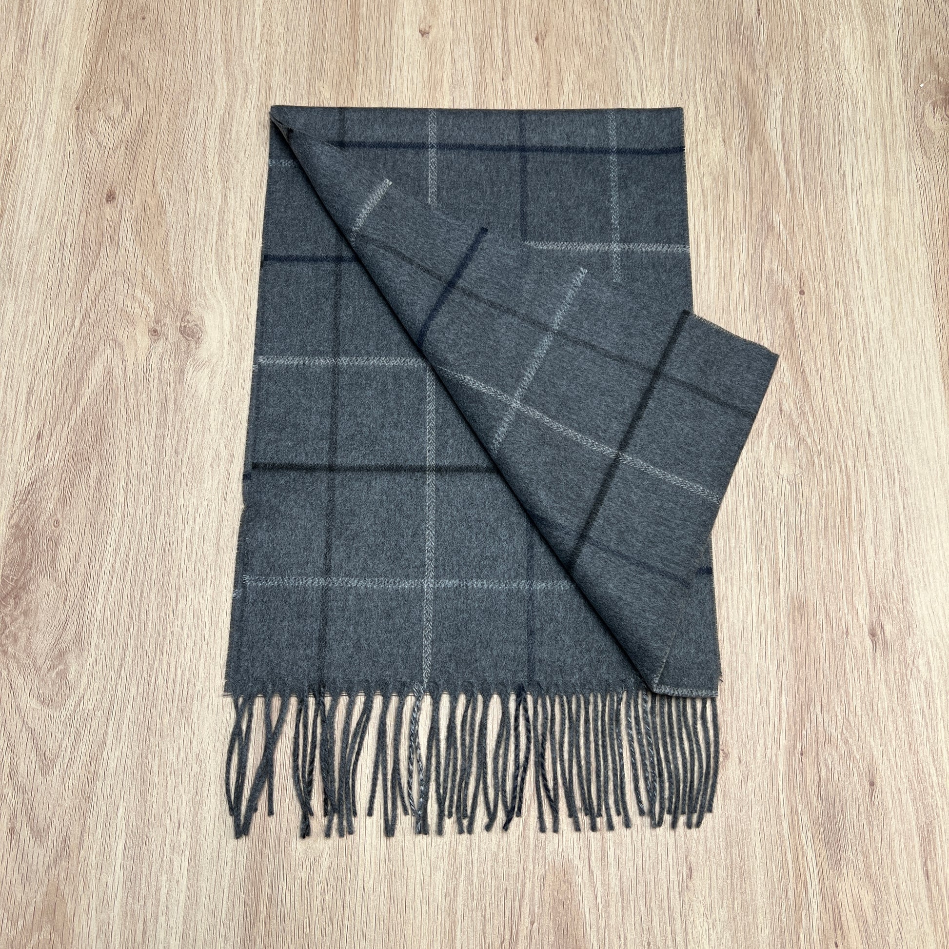 Tasker & Shaw | Luxury Menswear | Cashmere blend scarf - Grey Checks