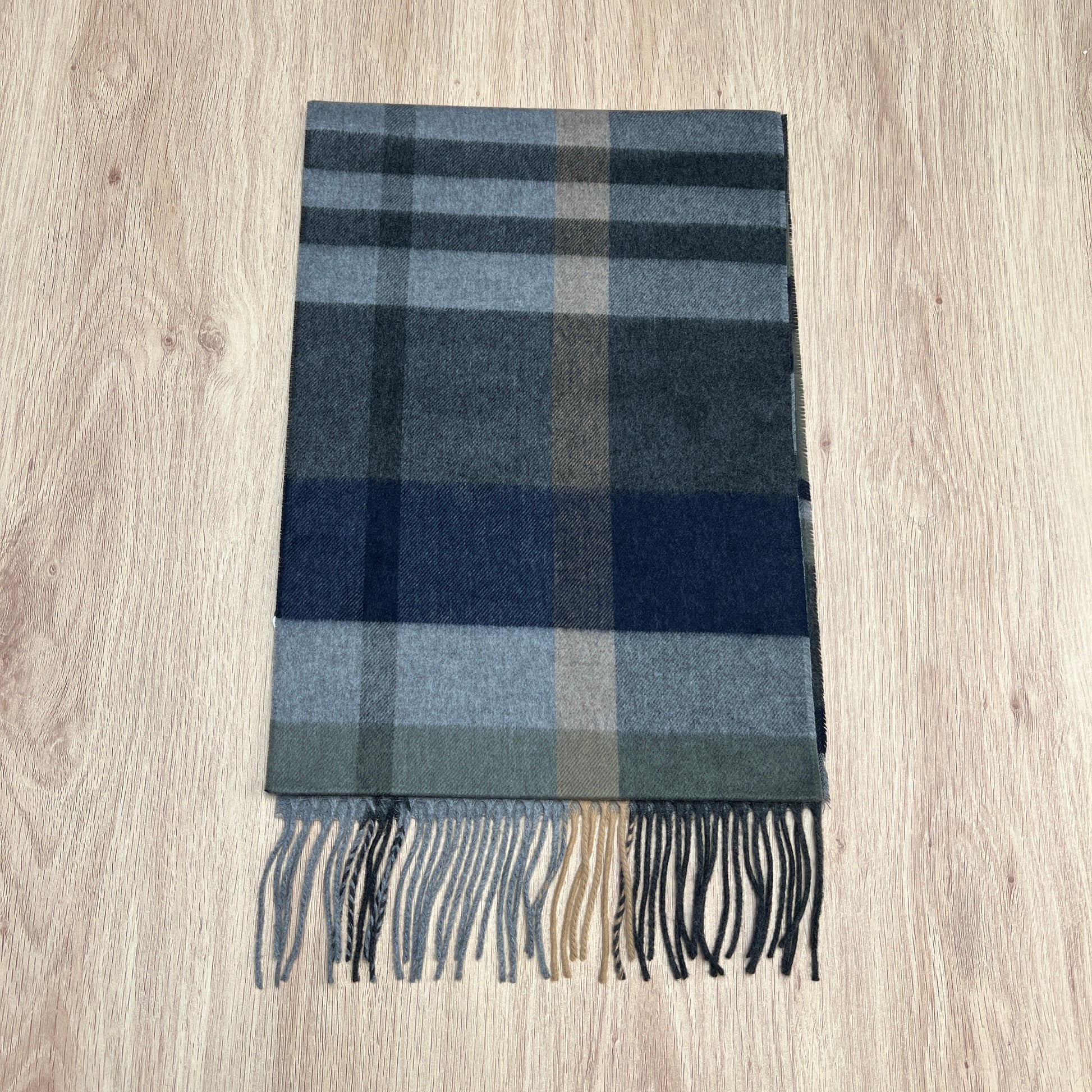 Tasker & Shaw | Luxury Menswear | Cashmere blend scarf - Sage Modern Plaid