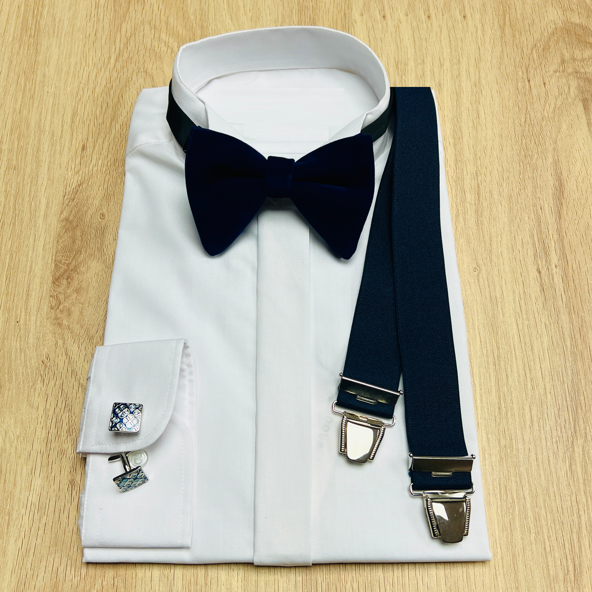 Tasker & Shaw | Luxury Menswear | MONACO VELVET BOW TIE