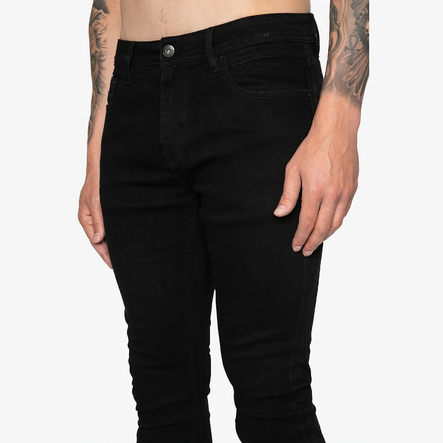 Tasker & Shaw | Luxury Menswear | Slim fit FLXTREME Flex Jeans in Black