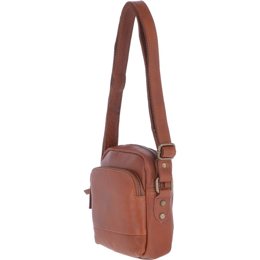 Tasker & Shaw | Luxury Menswear | Pullman small travel body bag