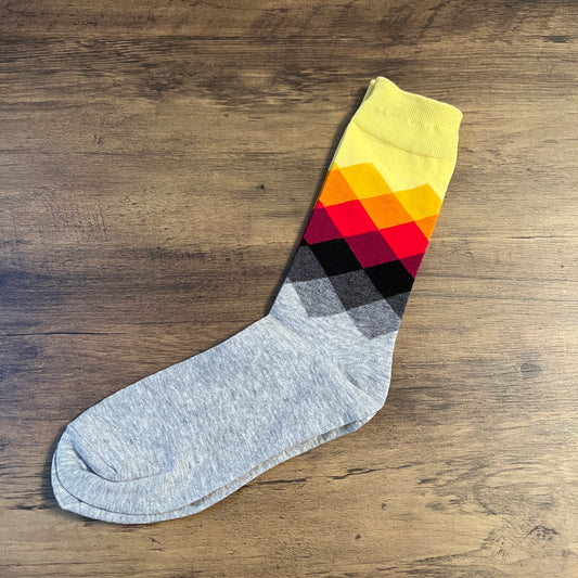 Tasker & Shaw | Luxury Menswear | Lemon to light grey diamonds socks